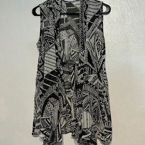 Tank top cover up black and white